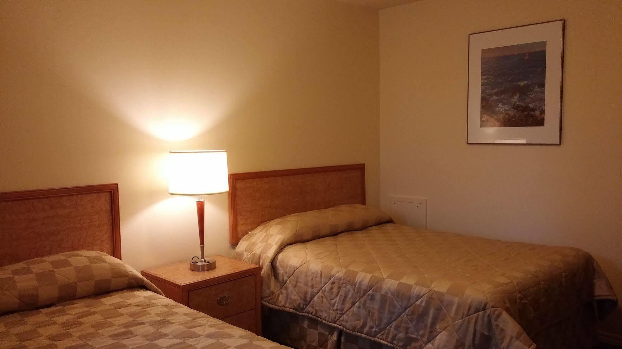 Travellers Choice Motel Windsor Extérieur photo